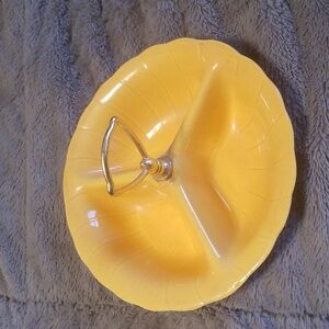 LANE & CO, 1960 3-part Yellow Relish Dish w/handle EUC 8"x1.5"